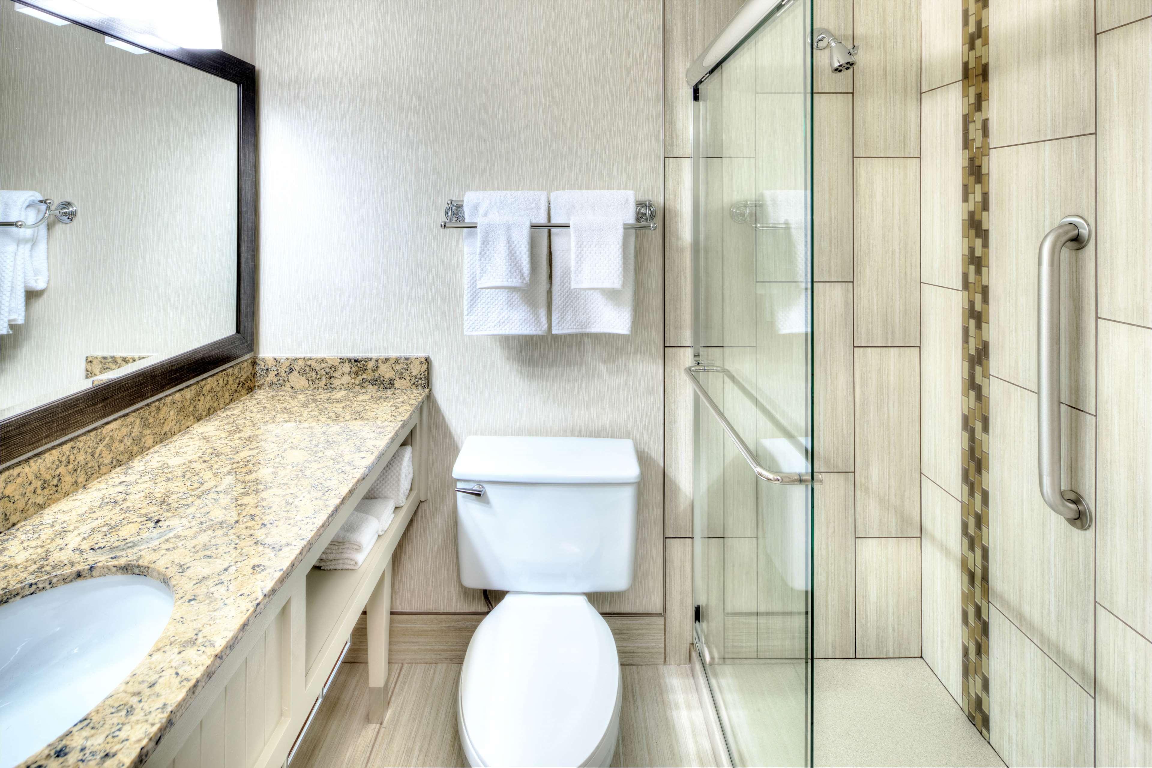 Doubletree By Hilton Madison Downtown Hotel Luaran gambar